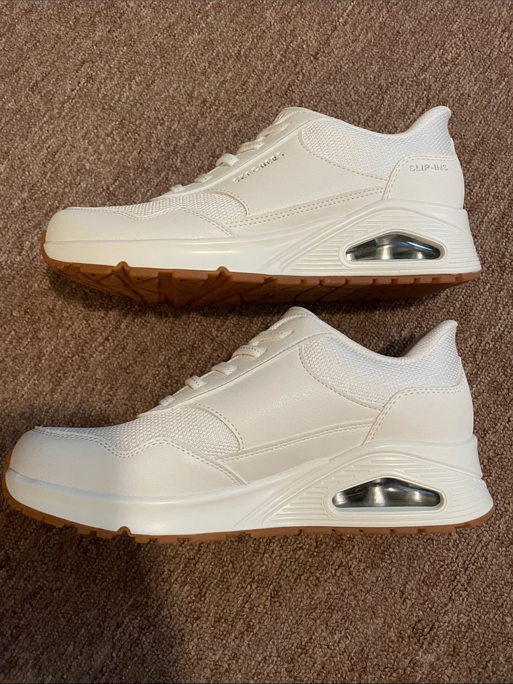 Skechers women’s All-White Casual Slip-in Sneakers size 9 - Picture 4 of 7